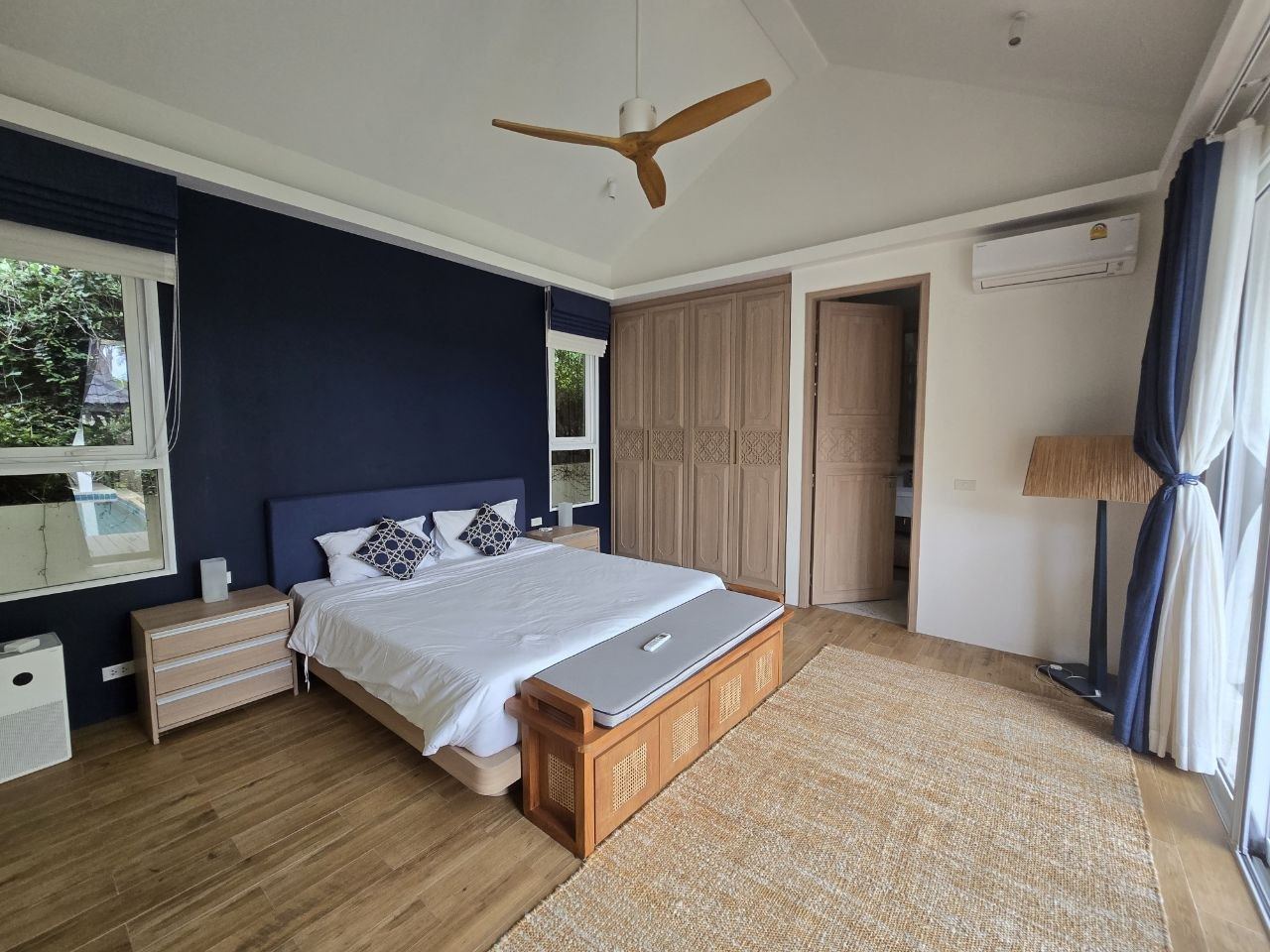 Villa XXX, Baan-Bua, Най Харн — кухня-столовая