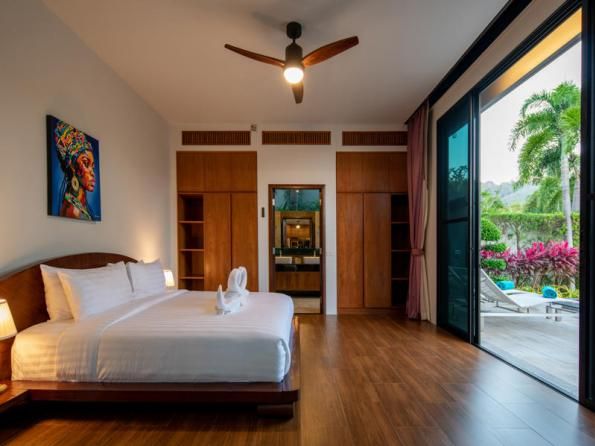 Villa BD009 в аренду, Baan-Bua, Най Харн — двухэтажная вилла с бассейном-инфинити и видом на горы, гараж на две машины, фото 33