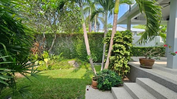 Villa BD05, Baan-Bua, Най Харн — modern zen с салой и открытой гостиной у бассейна, фото 21