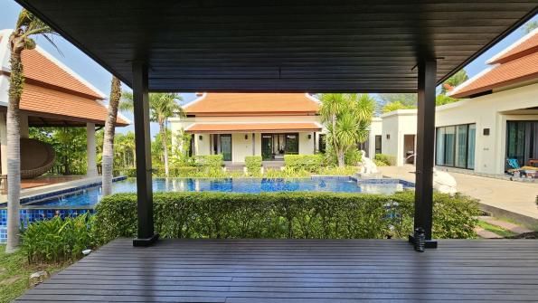 Villa P20, Baan-Bua, Най Харн — самый большой дом в подборке с панорамой гор, фото 6