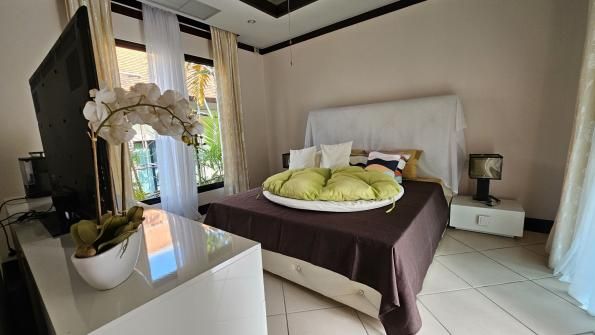Villa P20, Baan-Bua, Най Харн — самый большой дом в подборке с панорамой гор, фото 13