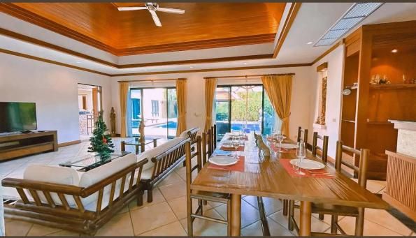 Villa R01, Baan-Bua, Най Харн — тайско-балийская вилла у канала на участке 890 м², фото 6