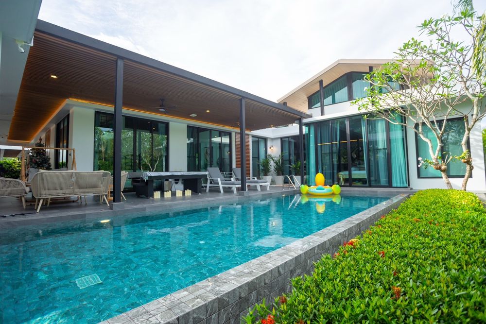 Villa W20 — Новая вилла 2022 года с подогреваемым бассейном и сауной
